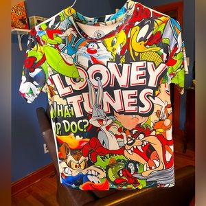 Looney Tunes Boys T-shirt size Large.  Very good condition